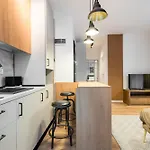 Апартаменти Plaza 294 Бухарест